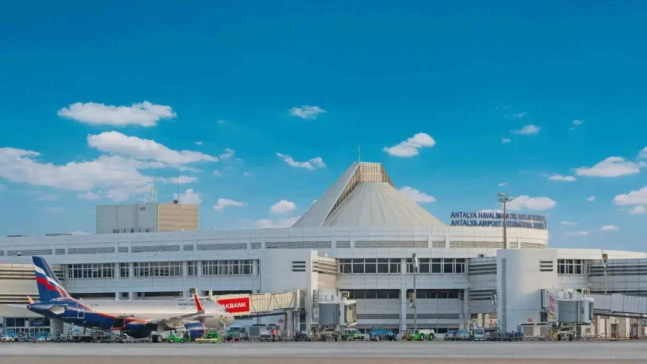 Antalya Airport (AYT)