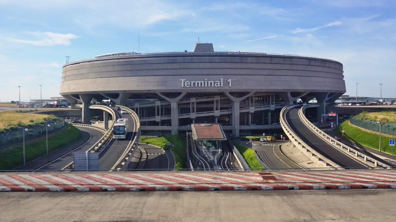 Charles de Gaulle Airport (CDG)