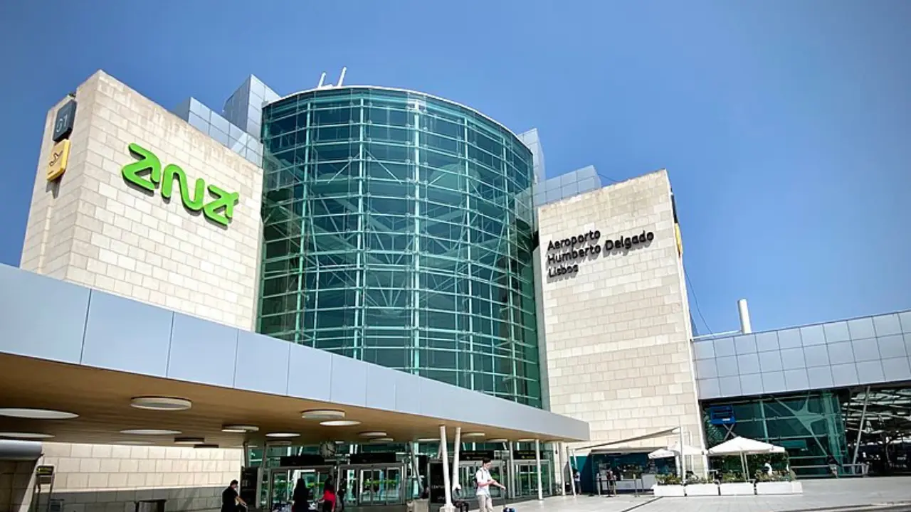 Lisbon Airport (LIS)