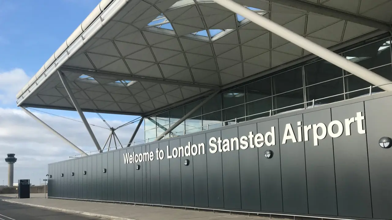 London Stansted Airport (STN)
