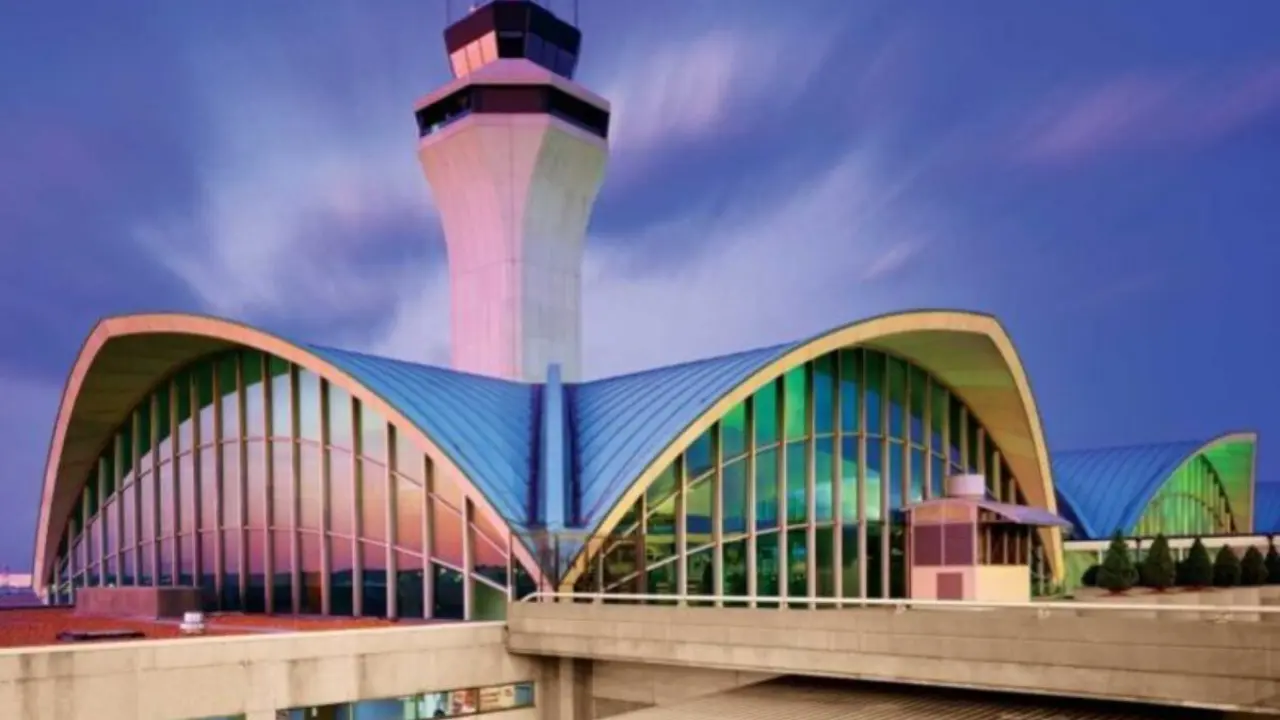 St. Louis Lambert International Airport (STL)