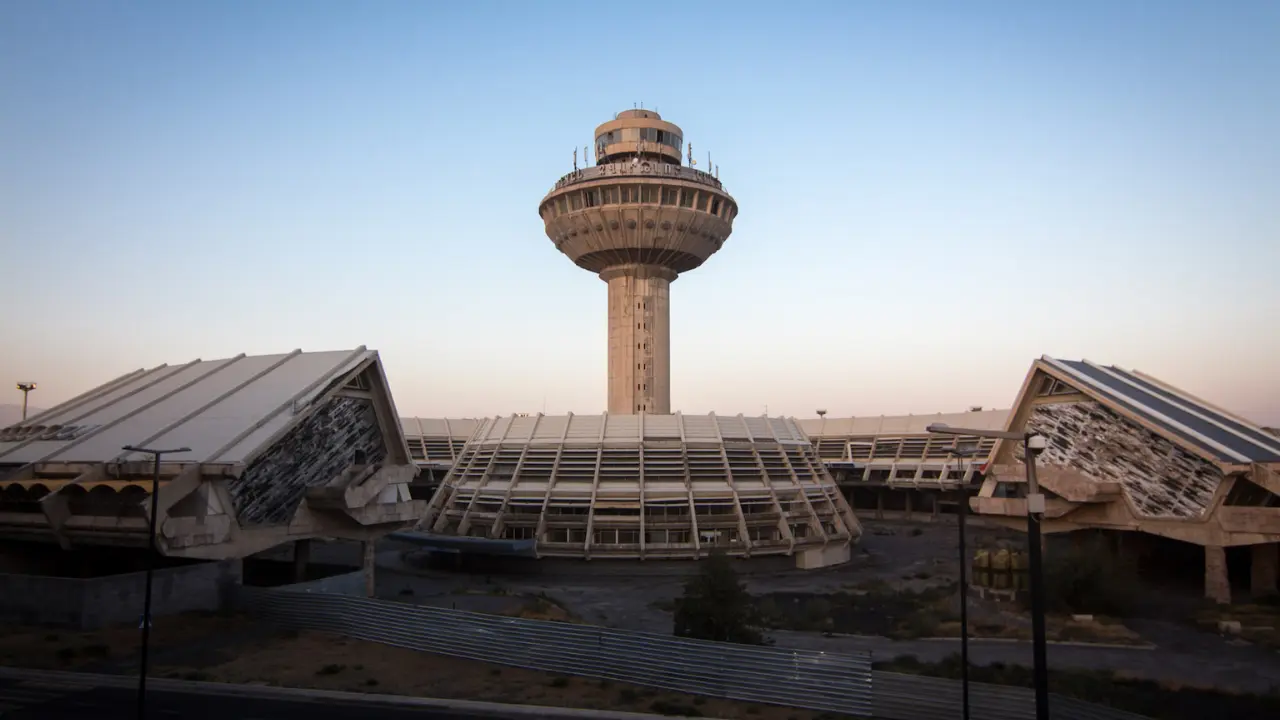 Zvartnots International Airport (EVN)