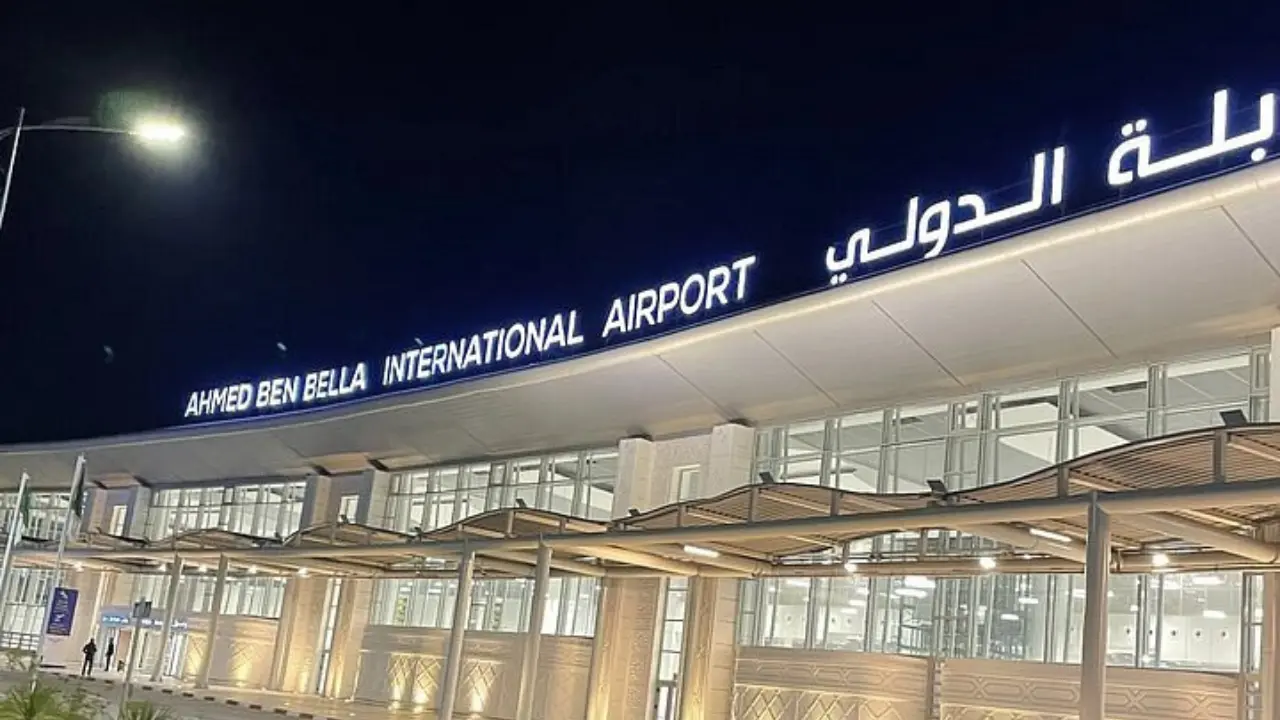 ahmed ben bella airport
