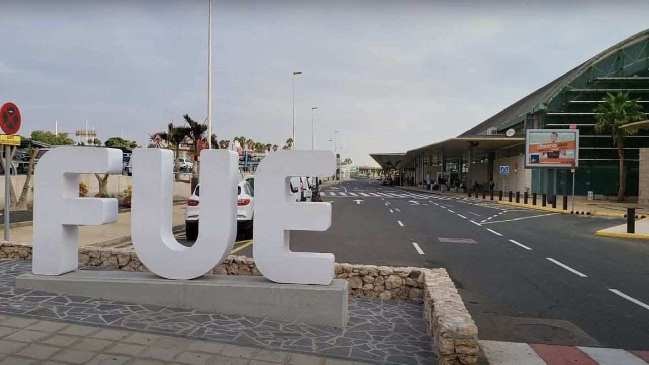Fuerteventura Airport (FUE)