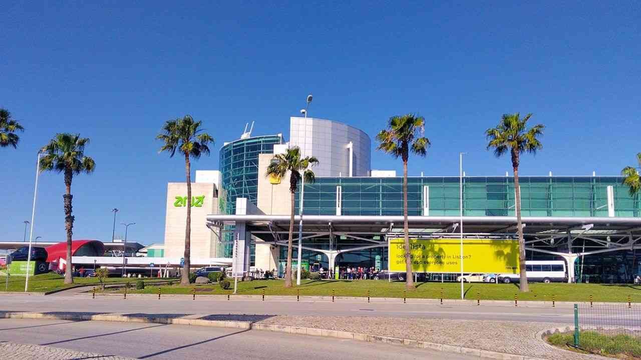 Humberto Delgado Airport (LIS)