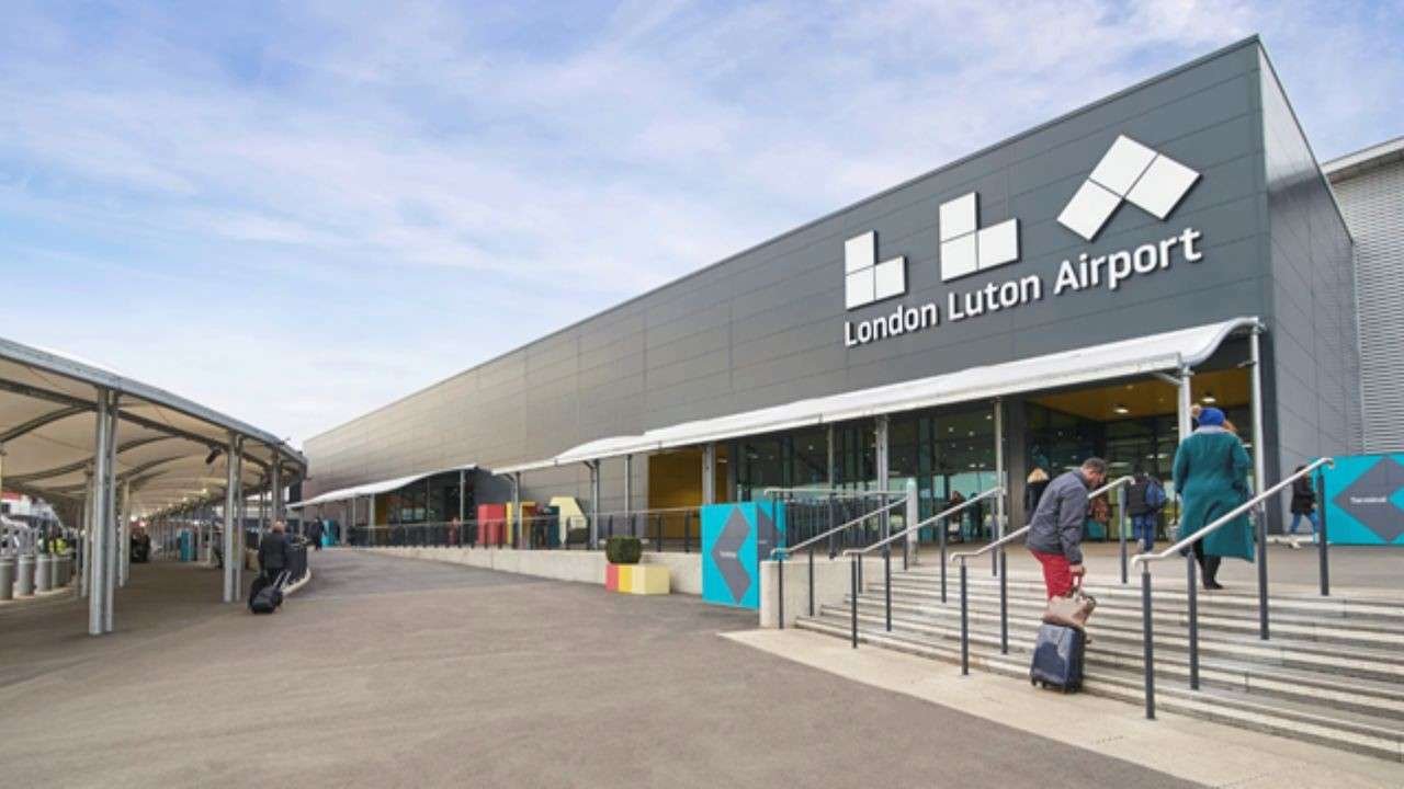 Luton Airport (LTN)