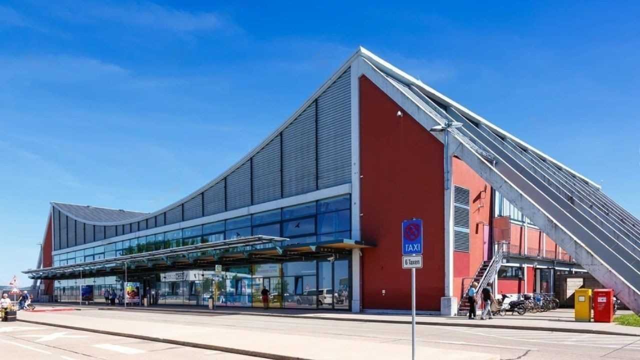 Memmingen Airport (FMM)