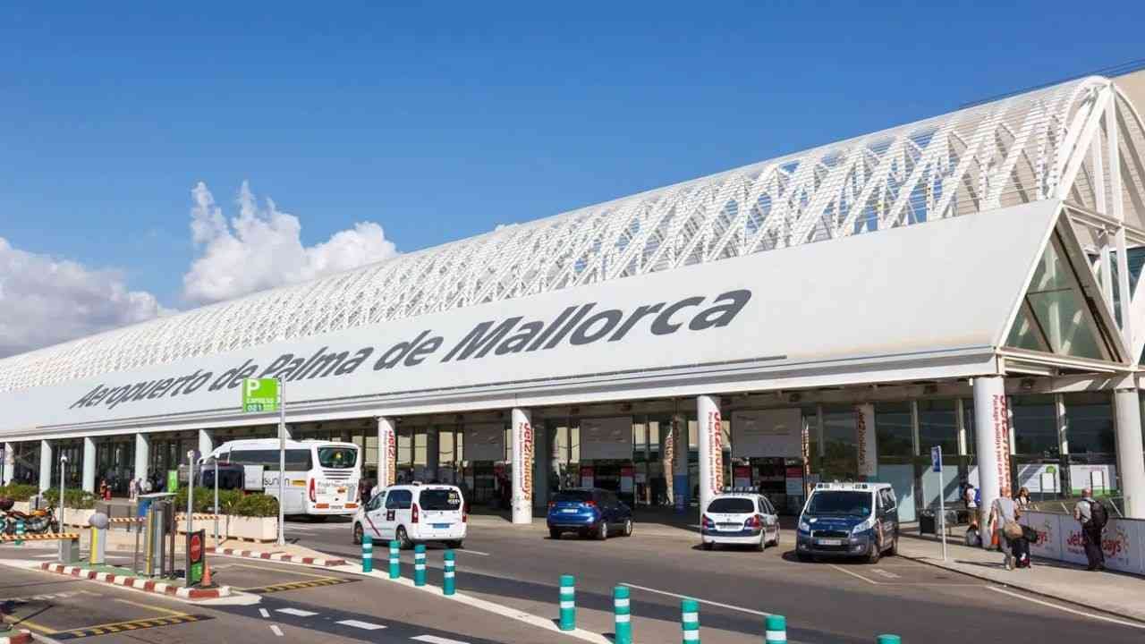 Palma de Mallorca Airport (PMI)