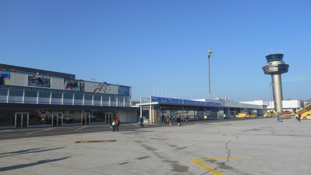 Salzburg Airport (SZG)