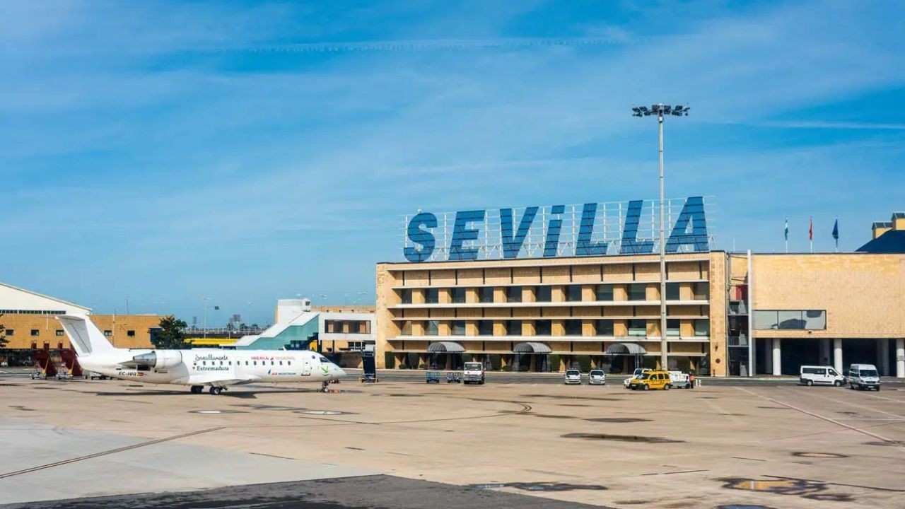 Ryanair SVQ Terminal – Seville Airport