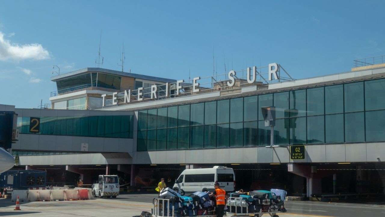 Tenerife South Airport (TFS)