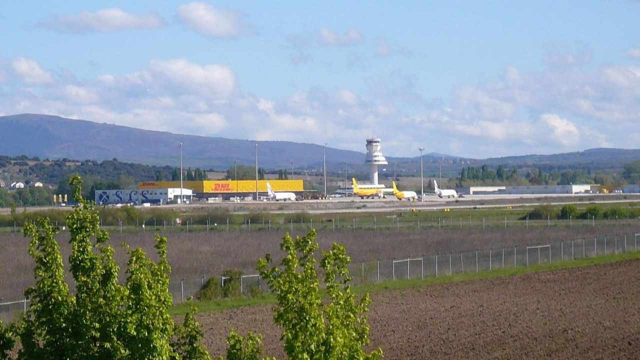 Vitoria Airport (VIT)