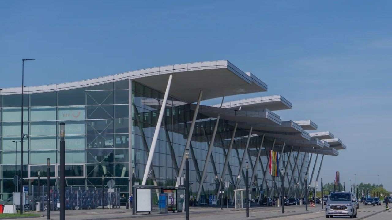 Wrocław Airport (WRO)