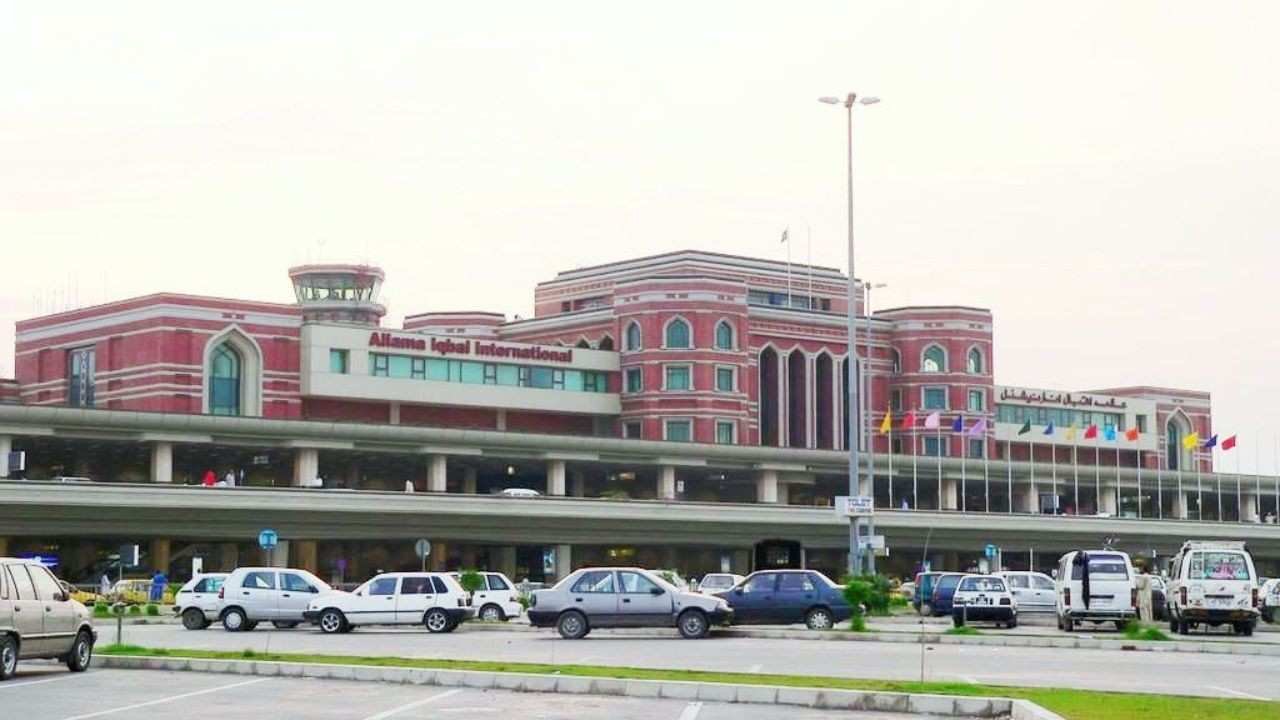 Allama Iqbal International Airport (LHE)