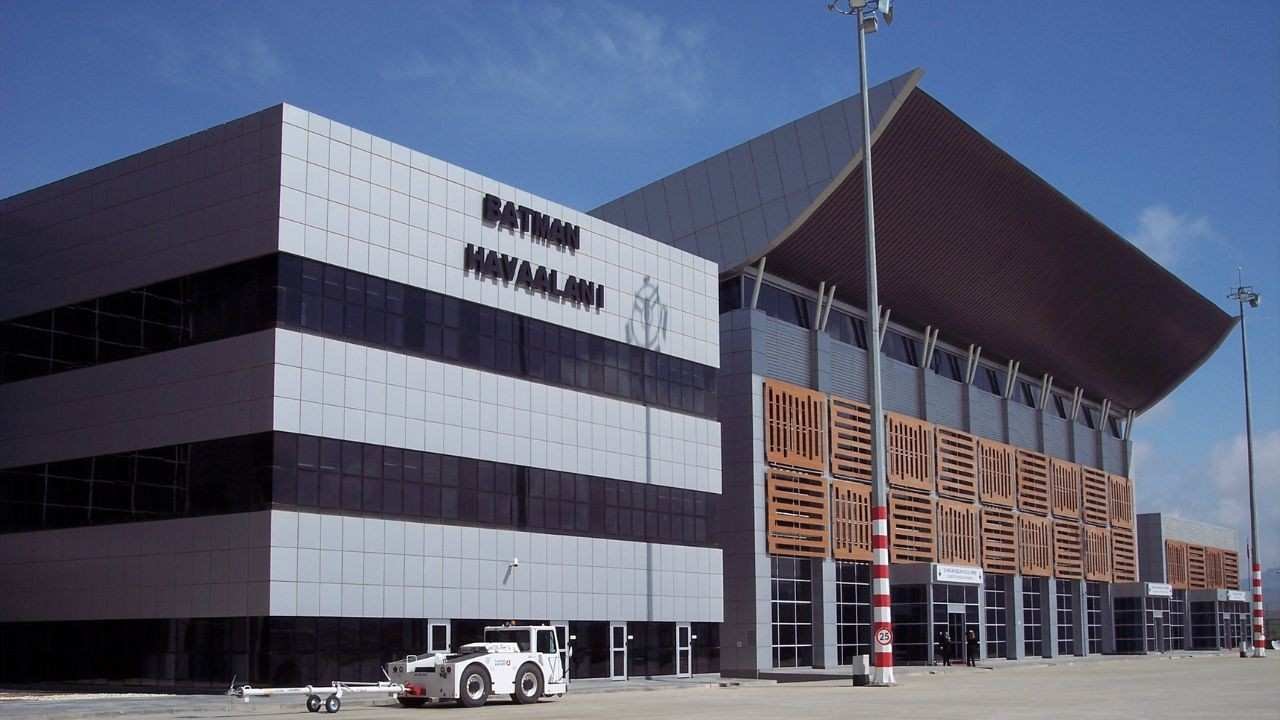 Batman Airport (BAL)
