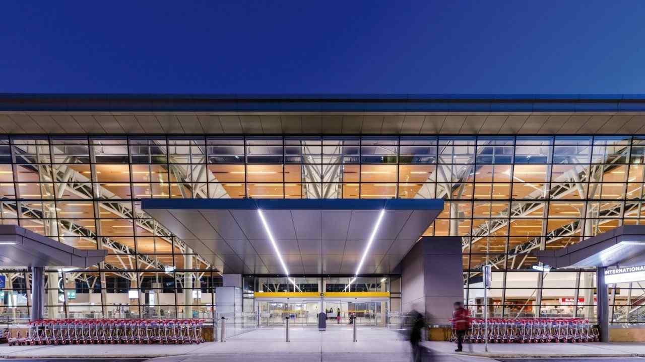 Calgary International Airport (YYC)