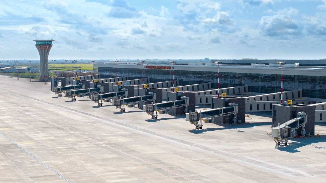 Çukurova International Airport (COV)