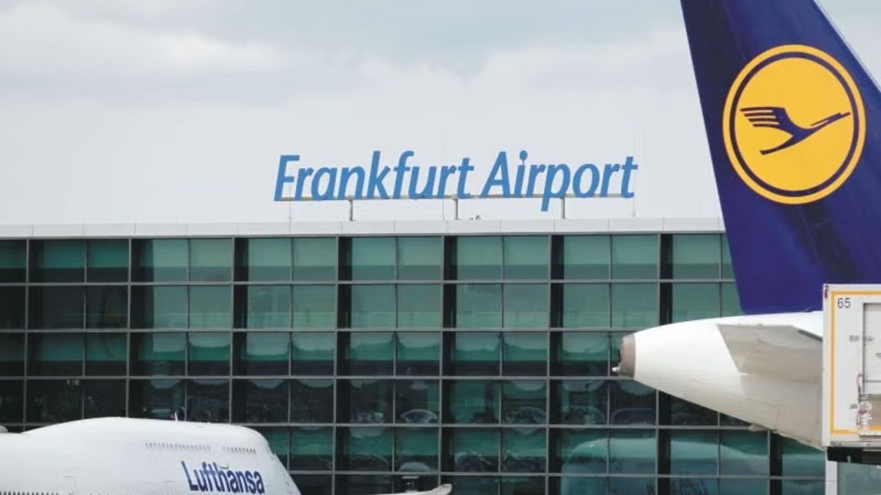 Frankfurt International Airport (FRA)