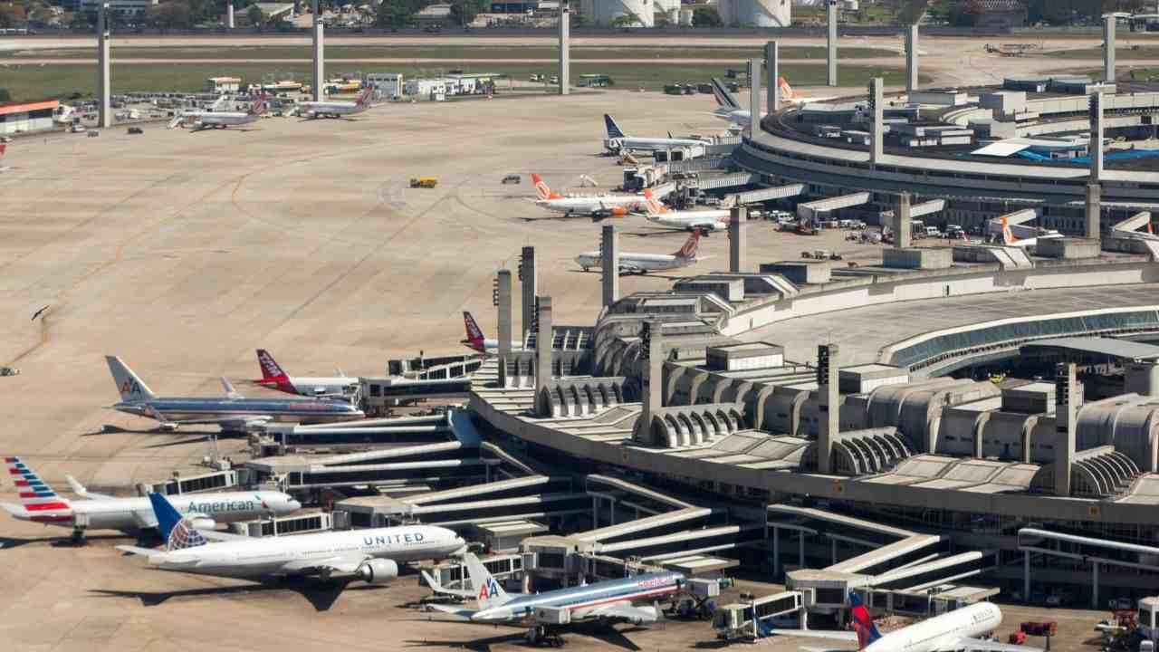 Galeão International Airport (GIG)