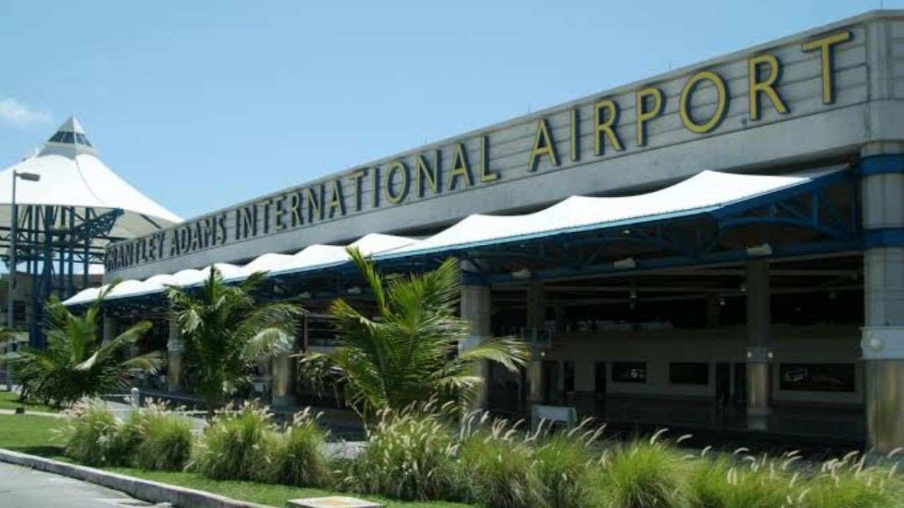 Grantley Adams International Airport (BGI)