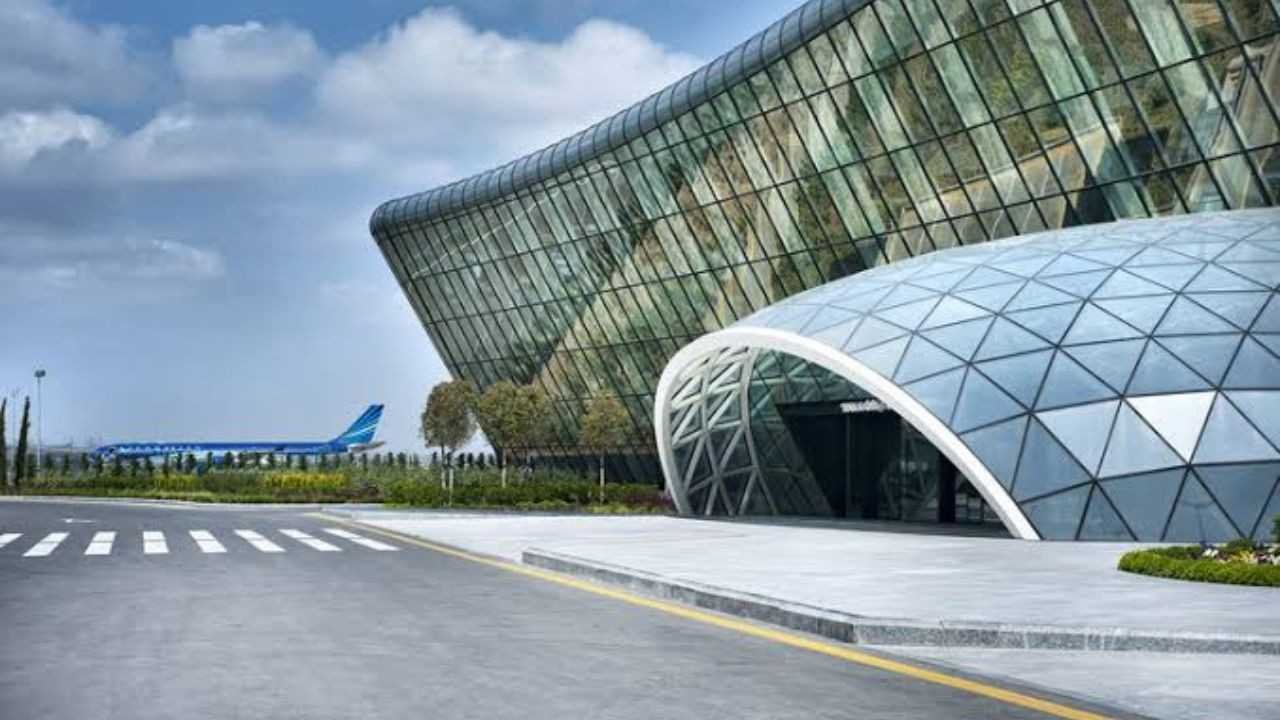 Heydar Aliyev International Airport (GYD)