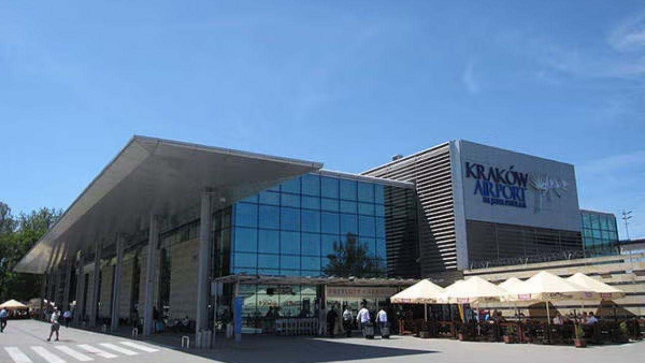 John Paul II Airport (PDL)