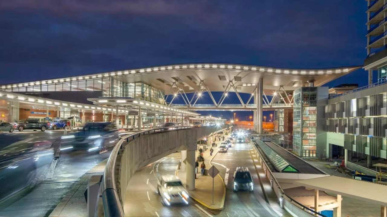 Nashville International Airport (BNA)