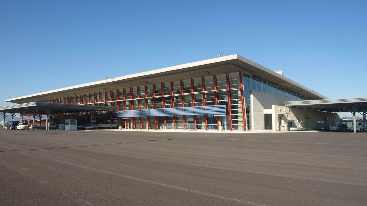 Nea Anchialos National Airport (VOL)