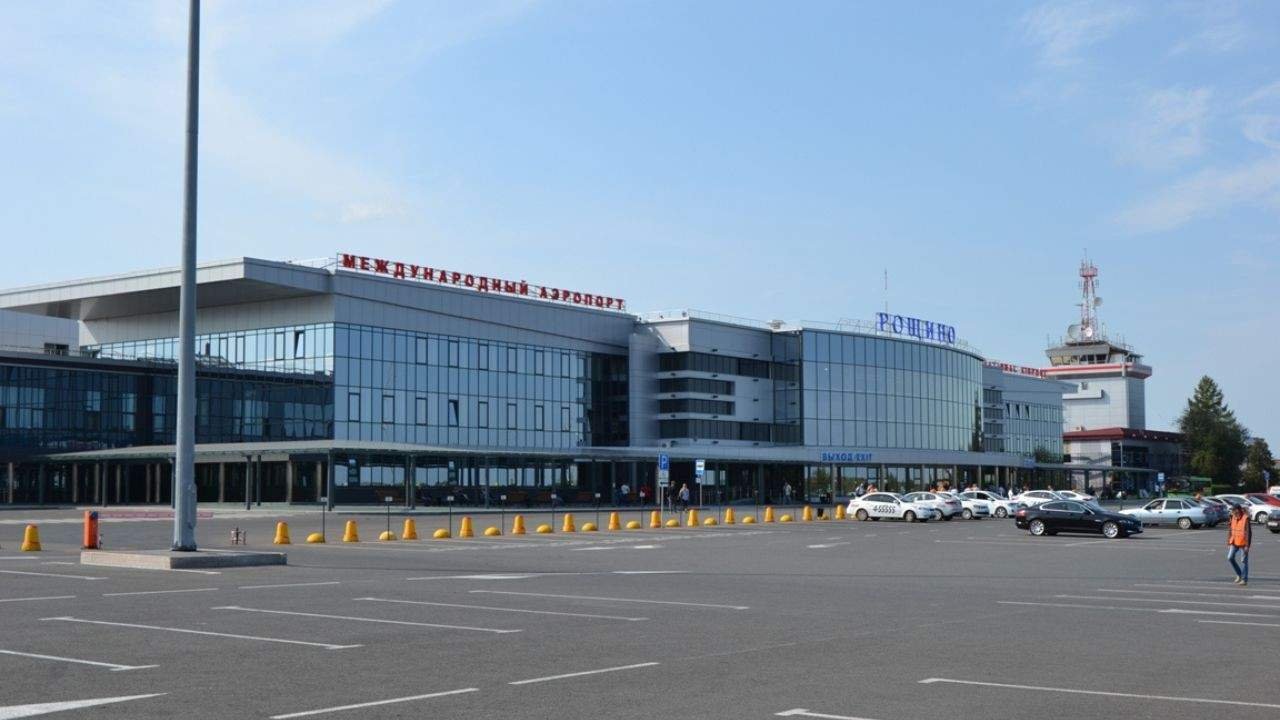Roshchino International Airport (TJM)
