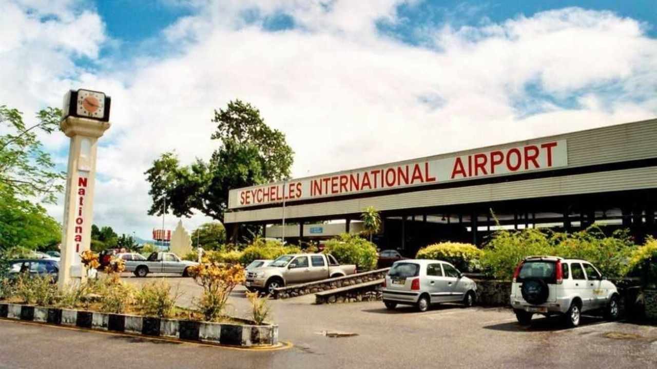 Seychelles International Airport (SEZ)