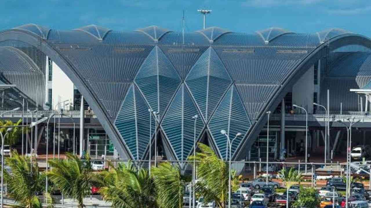 Sir Seewoosagur Ramgoolam International Airport (MRU)