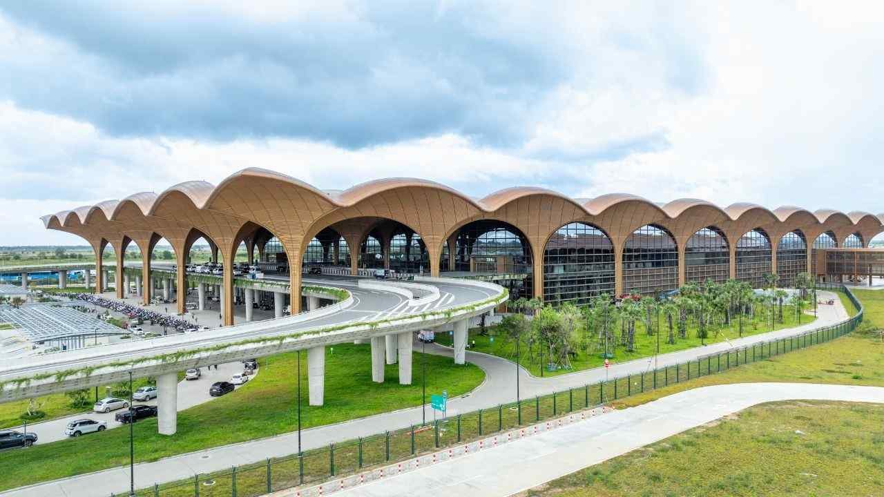 Techo International Airport (KTI)