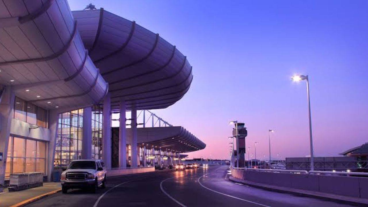 Ted Stevens Anchorage International Airport (ANC)