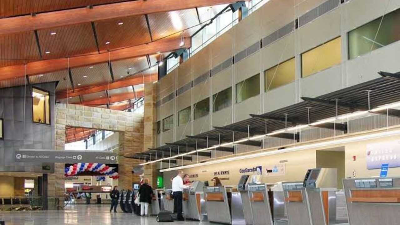 Wilkes-Barre Scranton International Airport (AVP)