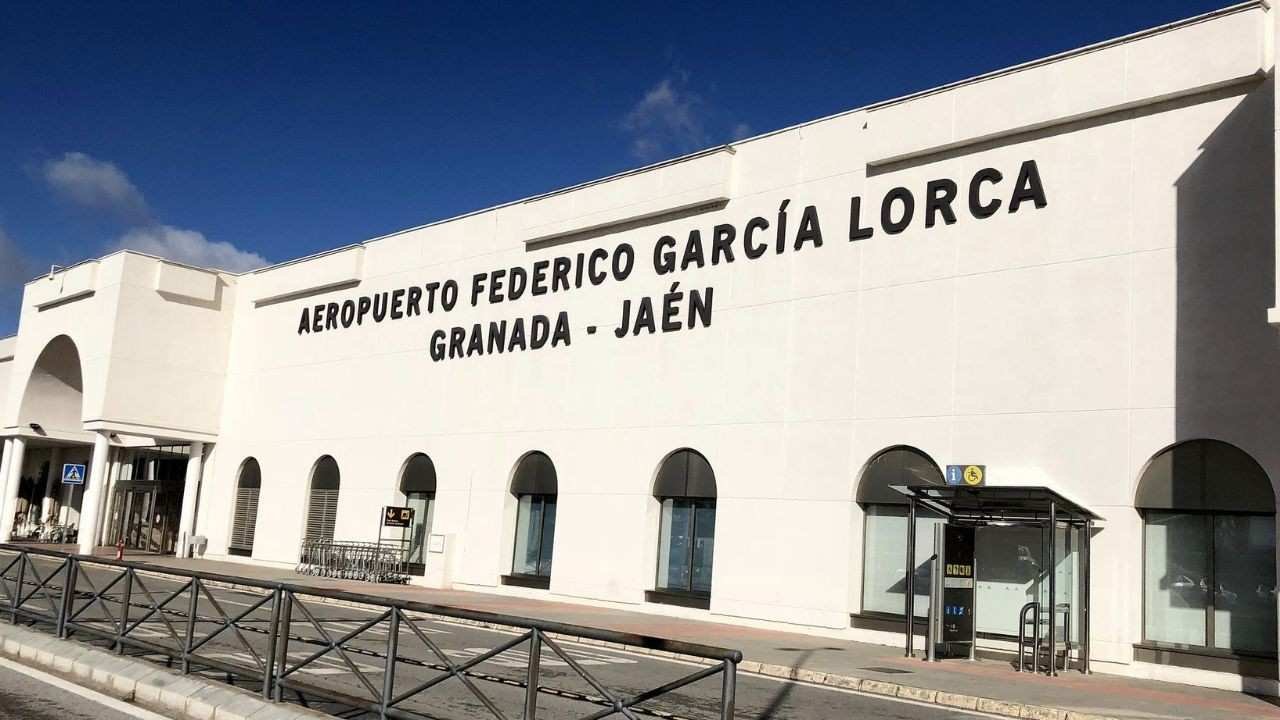 Federico García Lorca Granada Airport (GRX)